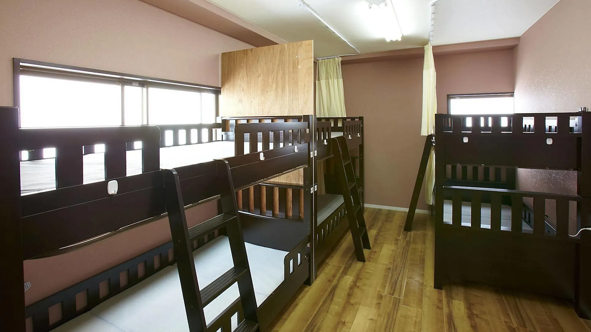 Bonfire Hostel 大阪市